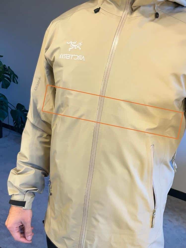 Horizontal line that goes through the Arc'teryx Beta LT.