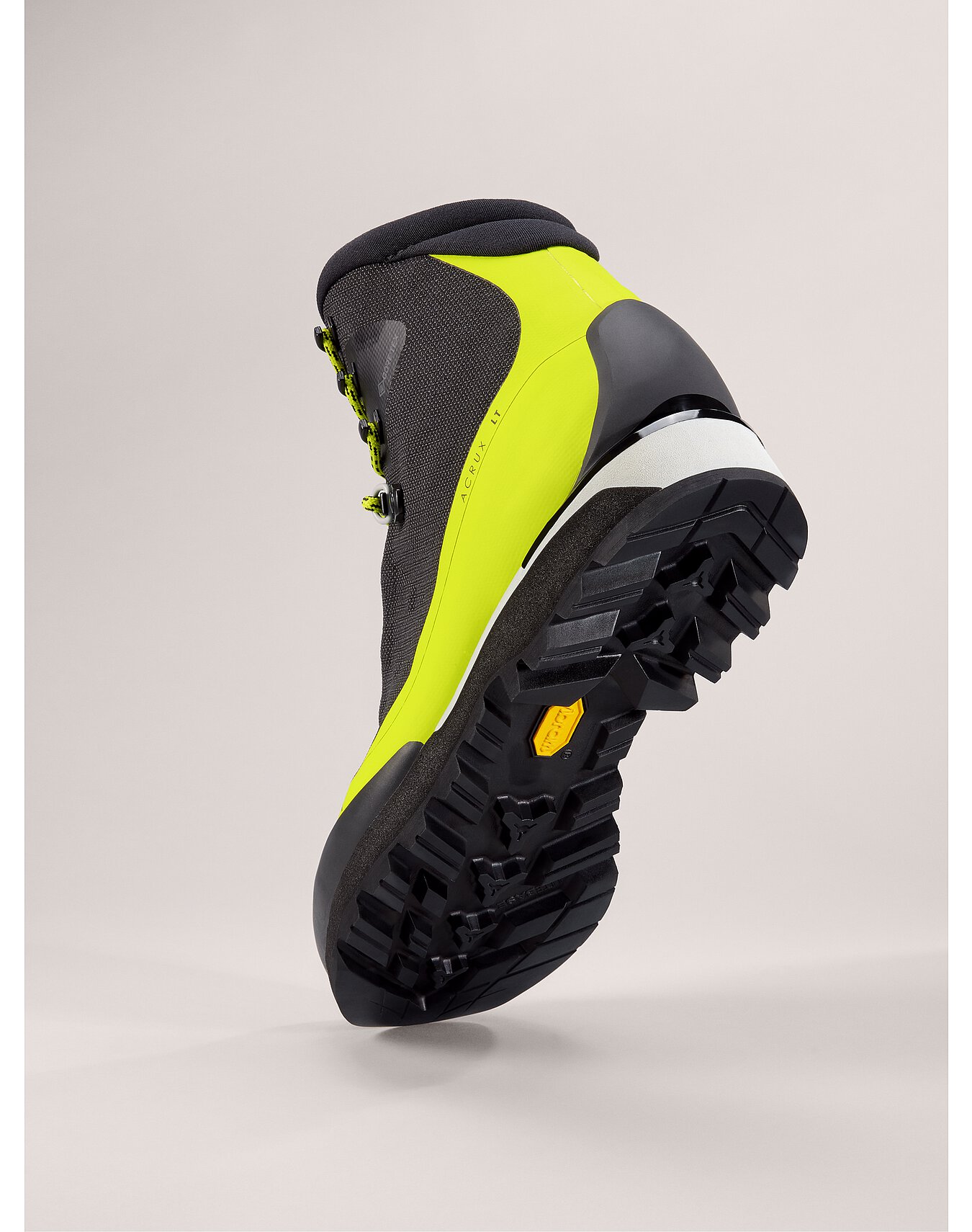 Arcteryx Acrux TR GTX mountaineering boot in sprint/black