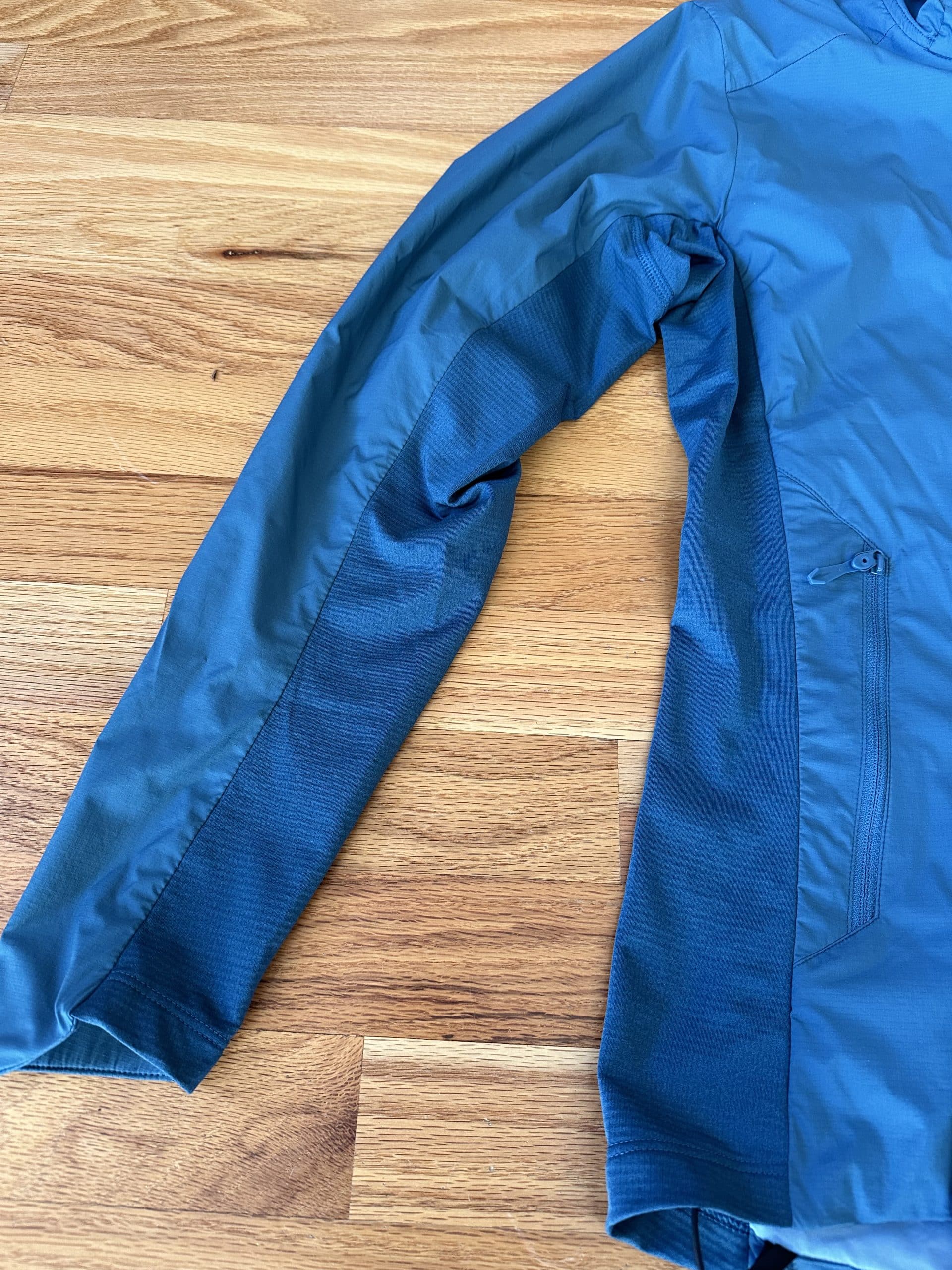 Fleece side panel on the Arc'teryx Atom Lightweight Hoody