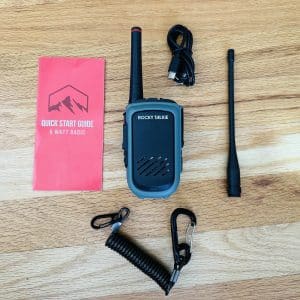 Rocky Talkie 5 Watt Radio unboxing 3