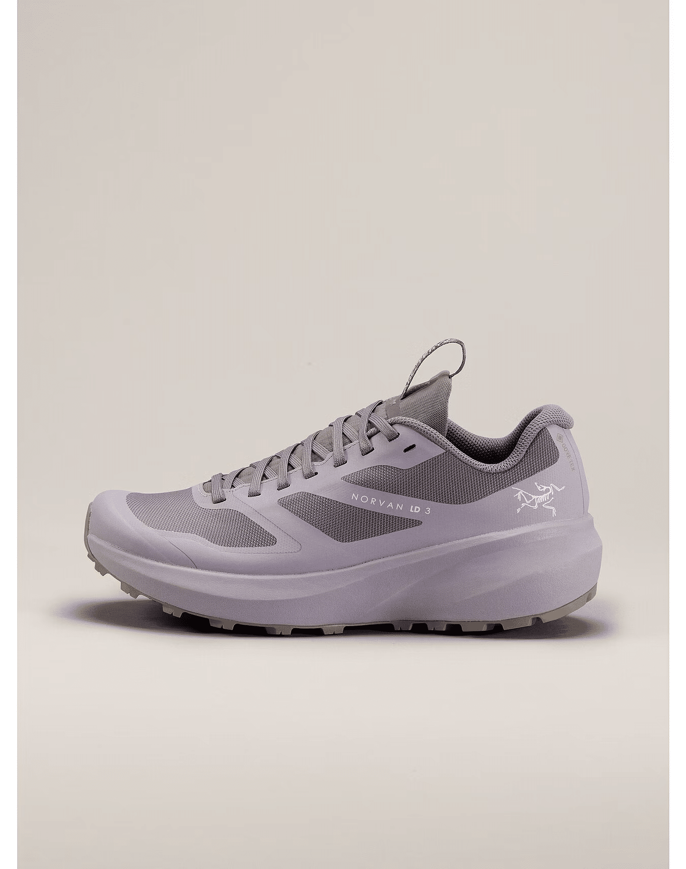 S24-X000006441-Norvan-LD-3-GTX-Shoe-Void-Velocity-Women-s-Profile Arcteryx Norvan LD 3 GTX women's trail running shoe in Void/Velocity