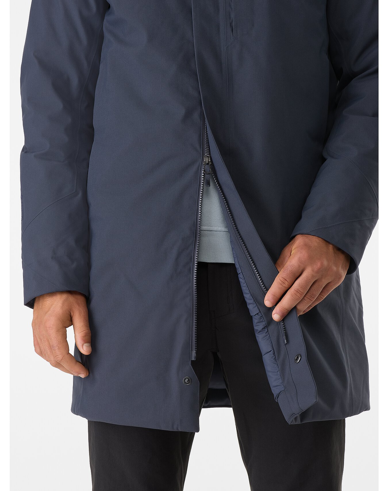 Arc'teryx Therme SV Parka with two-way zipper