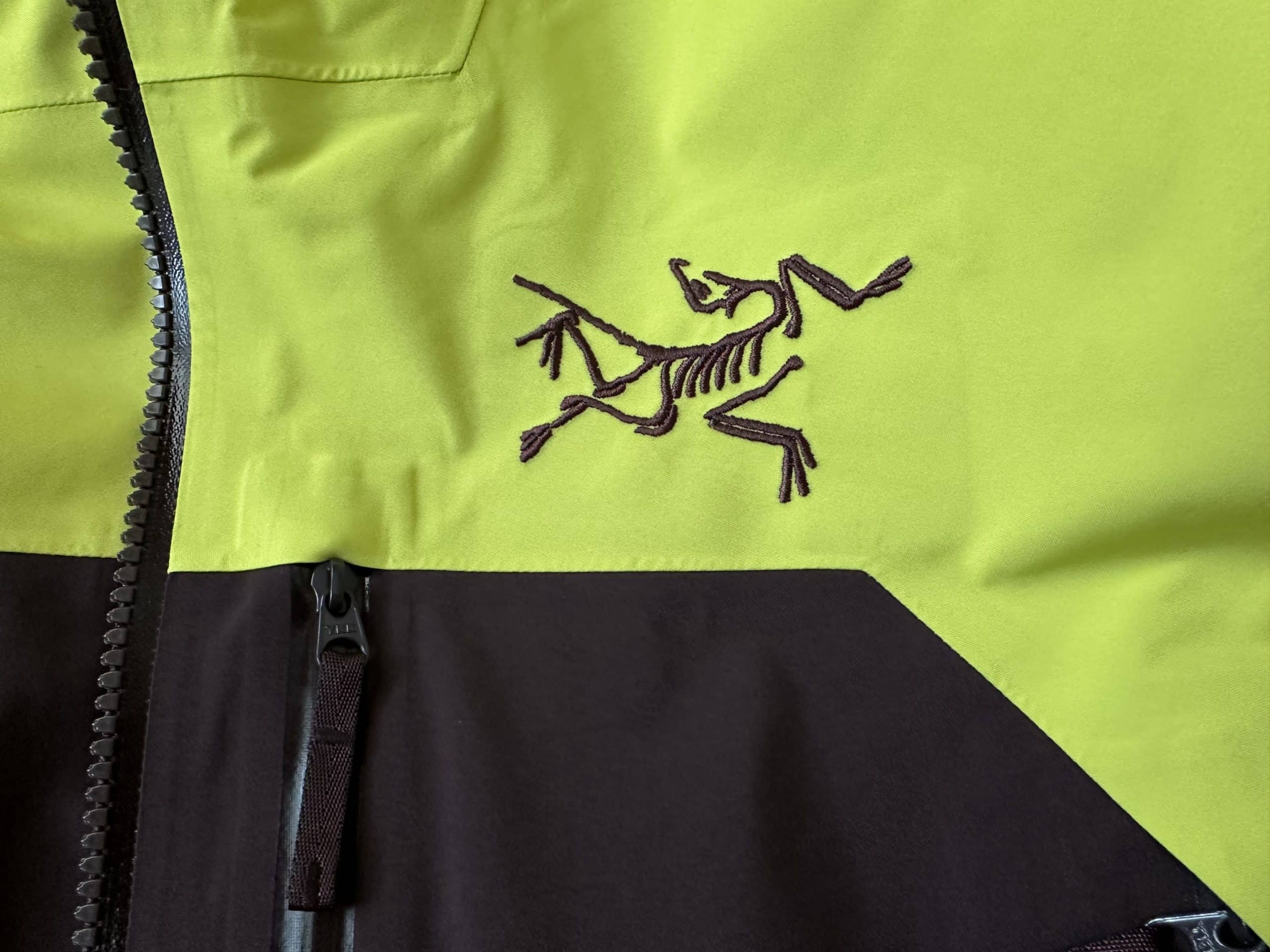 Close up of the face fabric of the Arc'teryx Rush Jacket in Euphoria / Phantasm colorway