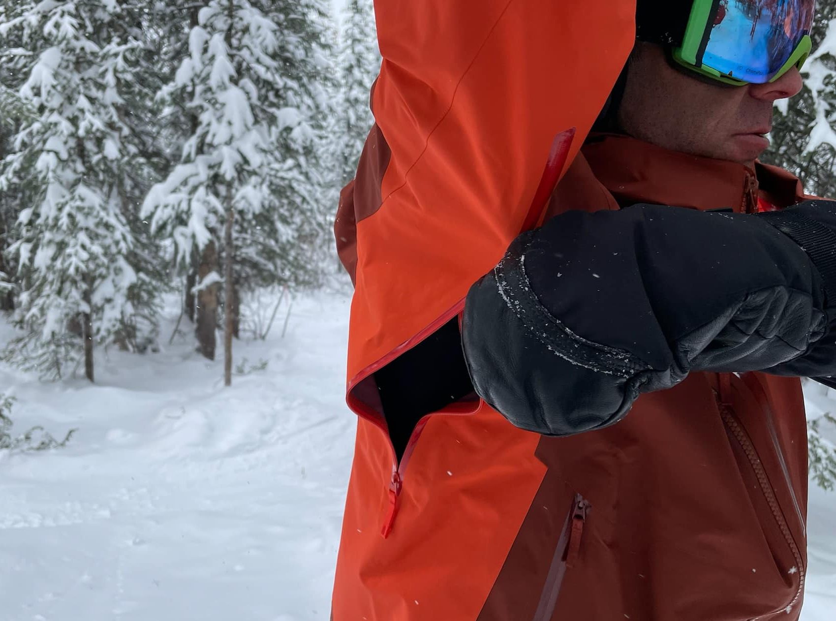 Arcteryx-Sabre-SV-pit-zips Pit zips in the Arc'teryx Sabre SV jacket allow you quickly dump excess heat