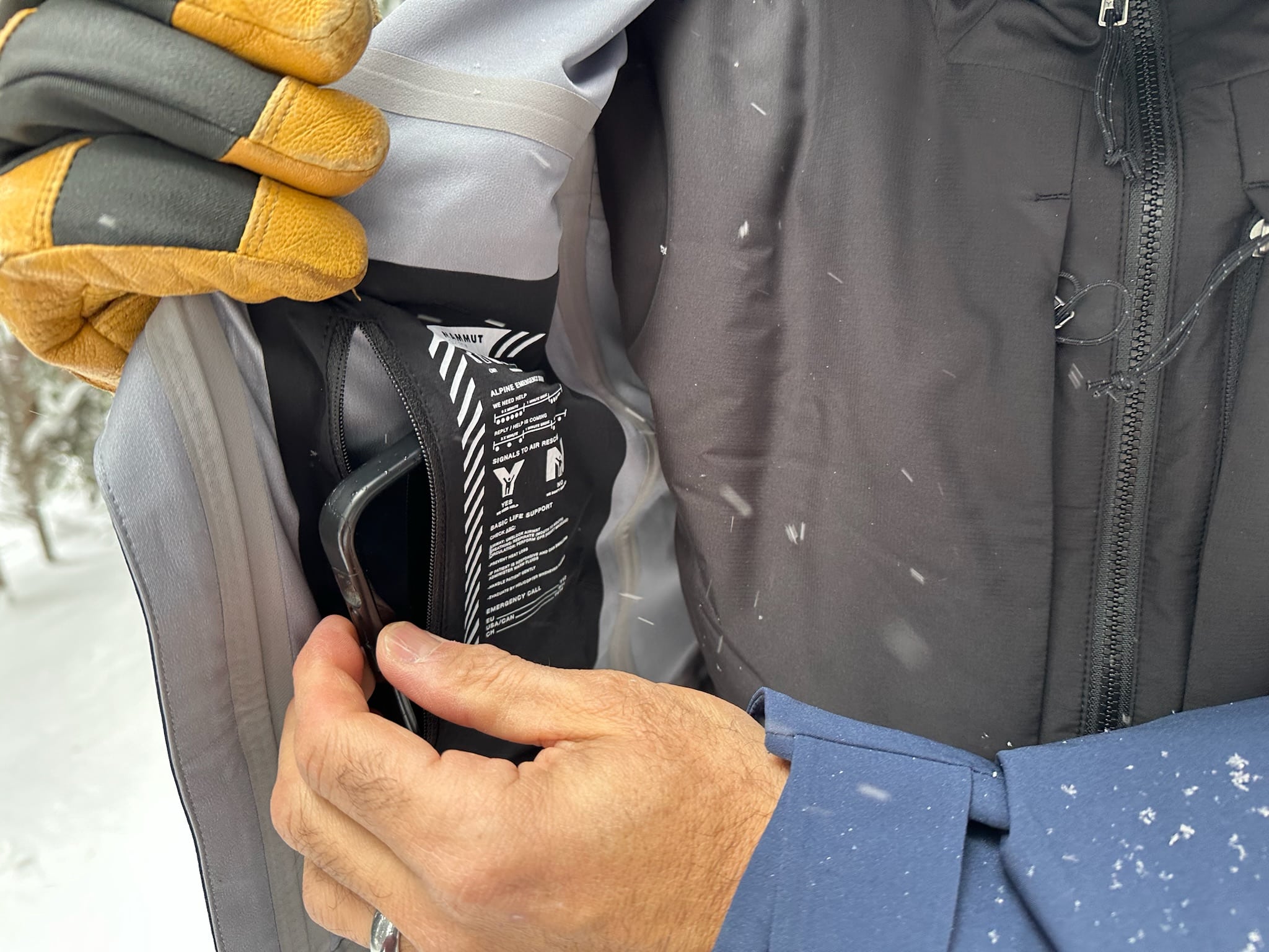 Mammut Stoney HS Jacket interior chest pocket