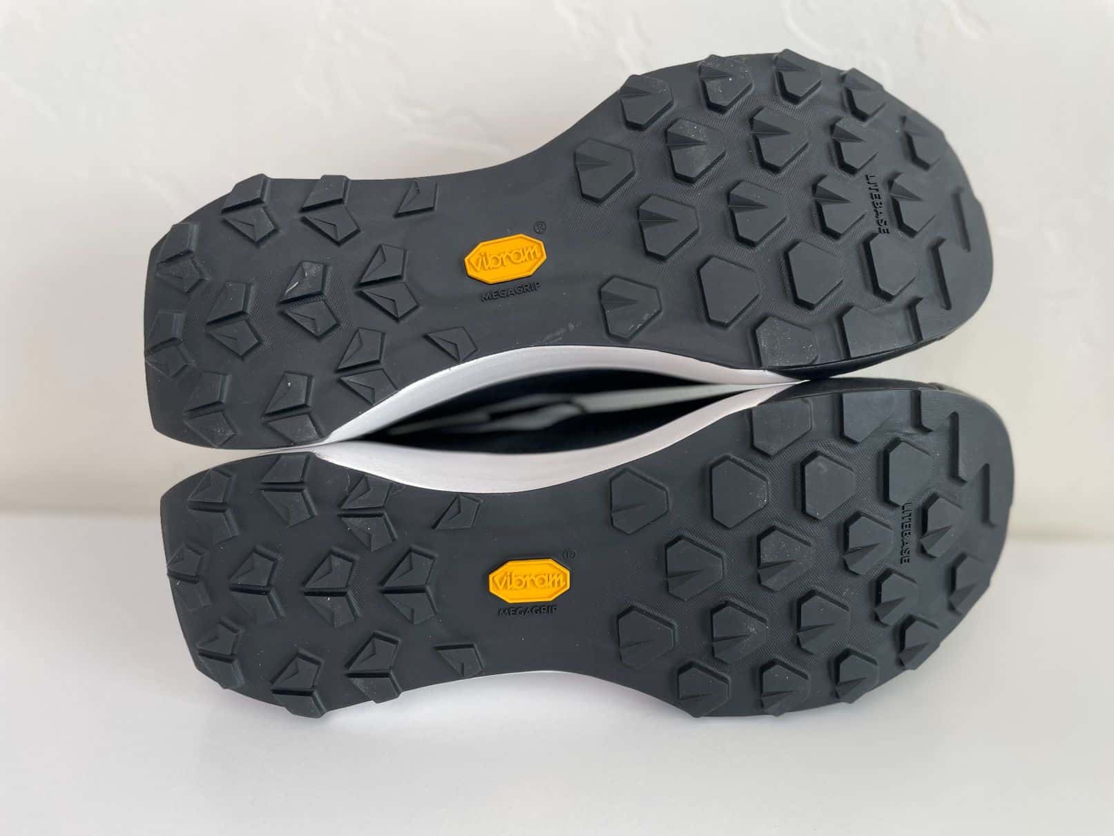 The sole of the Arc'teryx Vertex Speed Low trail running shoe