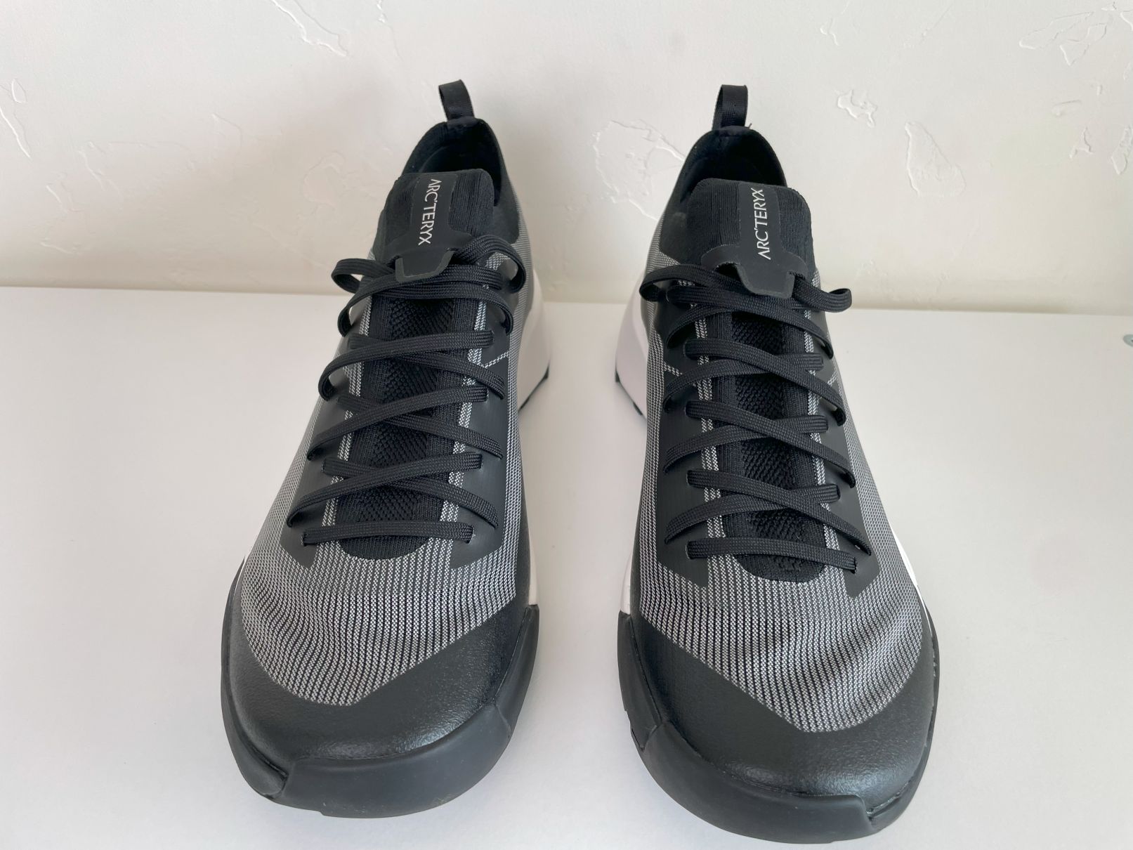 A top view of the Arc'teryx Vertex Speed Low trail running shoe.