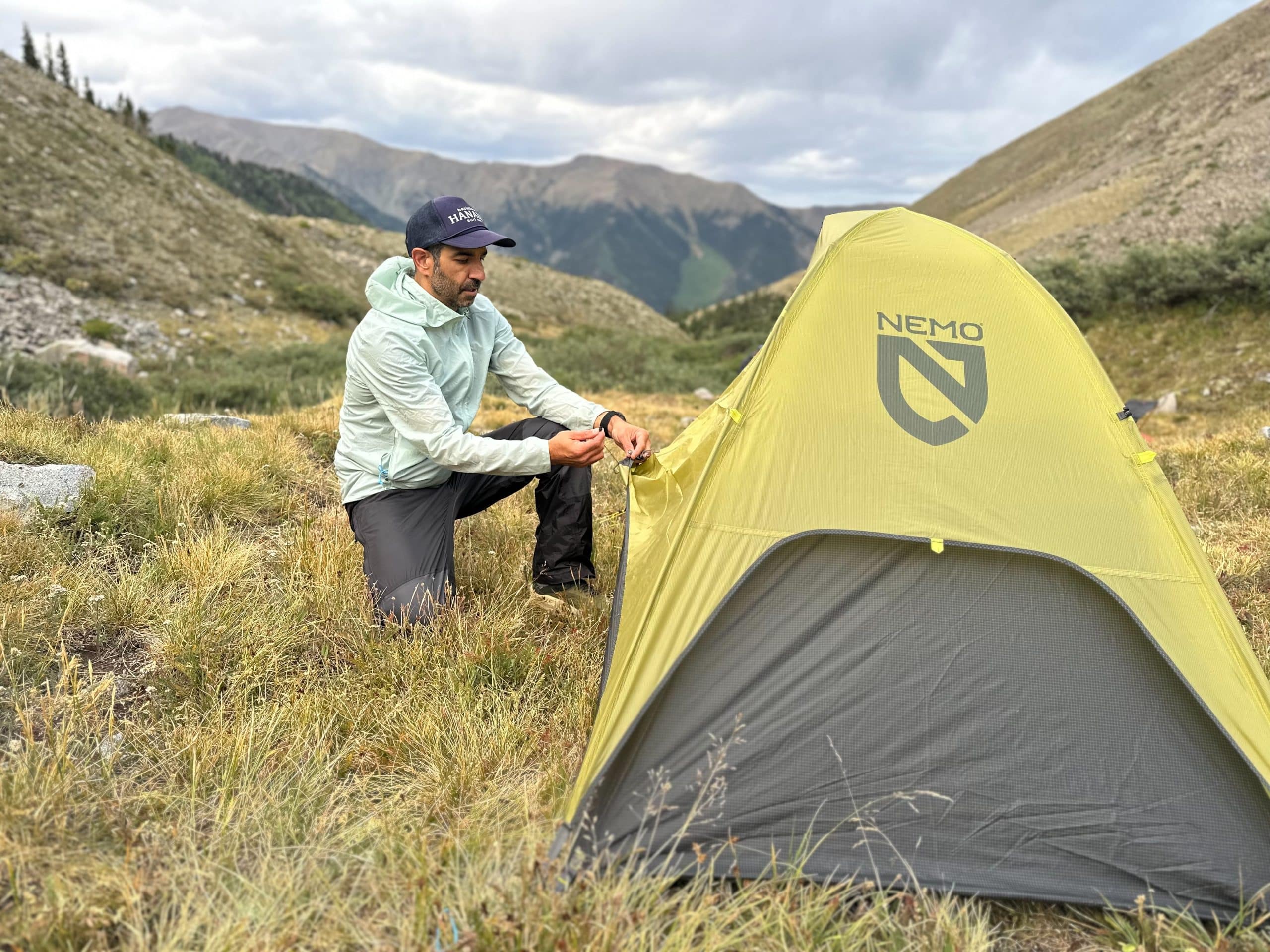 Pitching the Nemo Hornet OSMO 1 ultraligt backpacking tent.